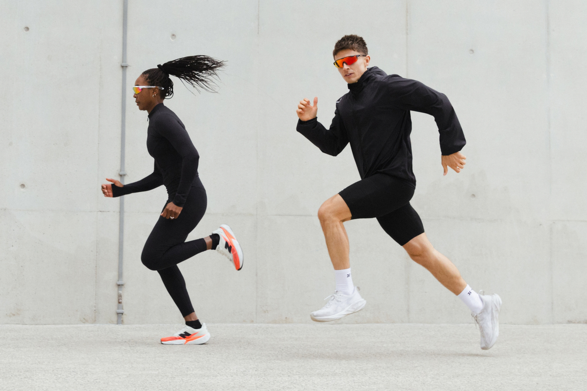 An athlete on the track in the Vortex frame with a blue mirrored lens